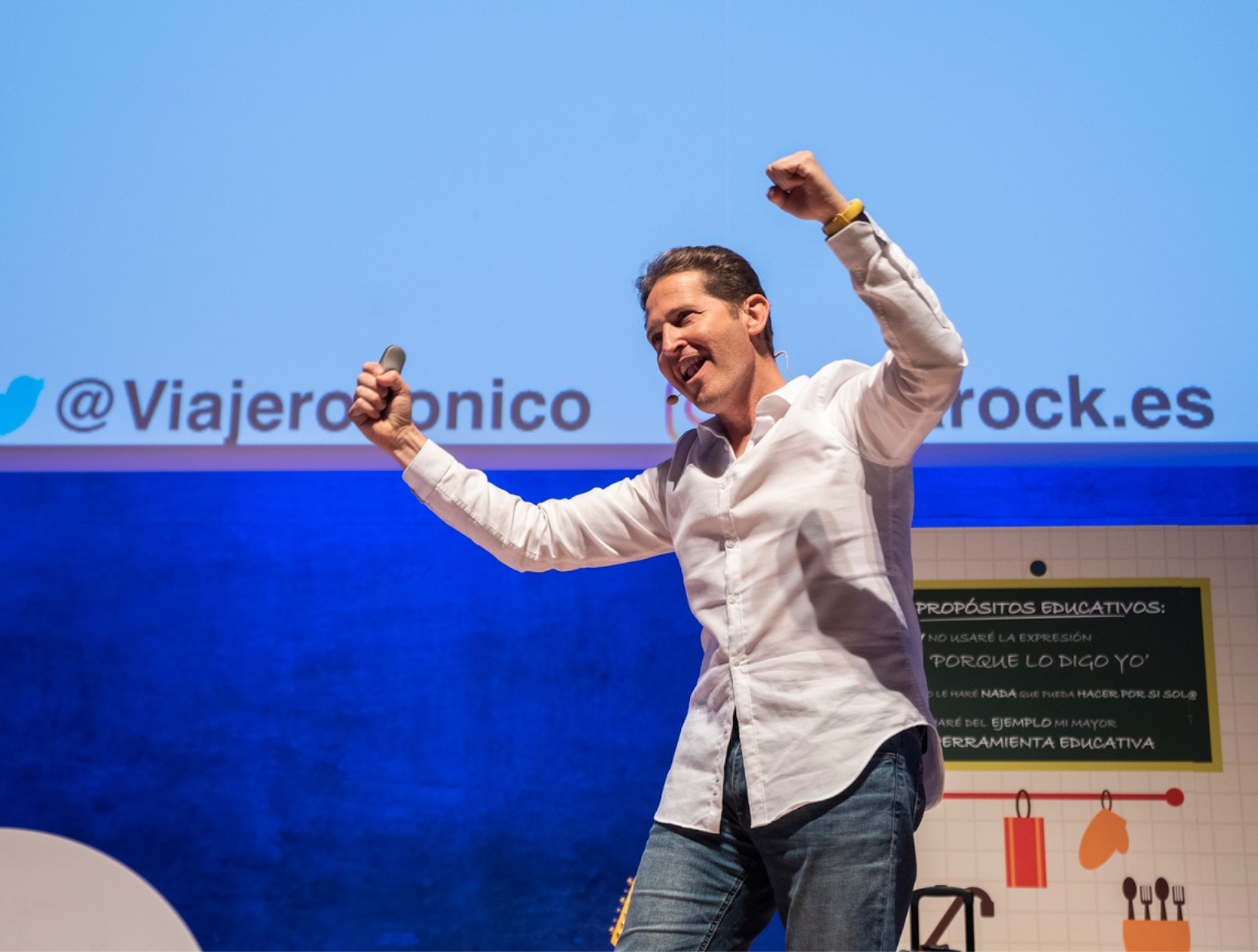 SalvaROCK speaking to an audience